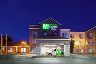 住宿 Holiday Inn Express Hotel &amp; Suites Oakland-Airport, an IHG Hotel