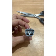 5 pin toyota lamp socket connector