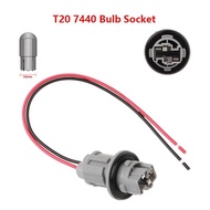 1x For Chevrolet Cruze Nissan Turn Signal Light T20 7440 Bulb Holder Connector Socket Adapter Access