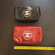 Chanel 美妝專櫃贈品化妝包 紅黑各一個