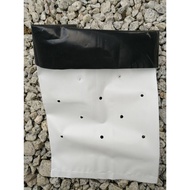 Polybeg High UV Black & White Size 15x14 1kg