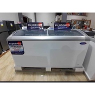 Brand new Fujidenzo 18 cu. ft. Dual Function, Supermarket Size, Curved Glass Chest Freezer