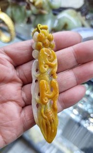 緬甸天然翡翠人參 
高83mm  闊20mm   厚11mm