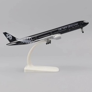 Premium 20cm Diecast Boeing B737 B747 B777 B787 Diecast Metal Airplane Model Aircraft Toy with Landi