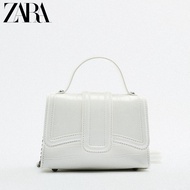กระเป๋าใหม่ฤดูใบไม้ผลิและฤดูร้อน ZARA ผู้หญิงสีลูกอมสีชมพูสะพายพาดลำตัวขนาดเล็กเขียวขาวโซ่กระเป๋าสี่