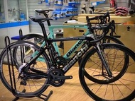 全新Bianchi Aria disc carbon roadbike比安奇破風公路車cp套件   # Bianchi Aria 破風碳纖車架 意大利Campagnolo Centaur套件 Vision鋁合金輪組