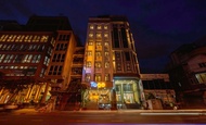 Tago Airport Hotel
