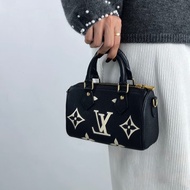 LV黑牛皮 Nano Speedy M81456