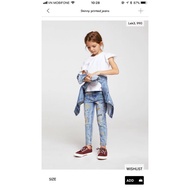 Mango jeans are very beautiful. Looks great, moms!