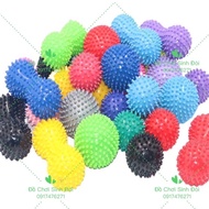 7cm hard spike ball - 1 random color ball - training ball