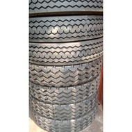 Celup Tayar Halus Light Truck 700-16 Tubeless Tyres