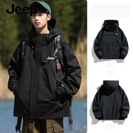 Jeep 2025ใหม่ฤดูใบไม้ผลิและฤดูใบไม้ร่วงรถจี๊ปแจ็คเก็ตกันลมผู้ชาย