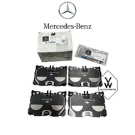 ( 100% ORIGINAL ) MERCEDES BENZ W213 E300 E350 E400 E450 FRONT BRAKE PAD WITH SENSOR ( 0004204900 )