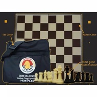 COMPLETE SAVING PACKAGE Plastic Chess Set + Bag + 4-Fold Board Chess Set Chess Board