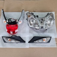 ชุดไฟหน้า ไฟท้าย Click รุ่นแรก ไฟเลี้ยว 1 คู่ ซ้าย+ขวา คลิก110 ตัวเก่า รุ่นคาบู คลิกเพลย์ (พร้อมหลอด