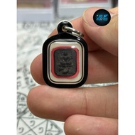 神兽崇迪 龙婆鲁士林丹 加入了龙婆班 顶粉 黑肉骑鸡 稀有版本 Rare Mini Somdej Beast (Chicken Ride) 2505 – Luang Pu Lersi Lindam |