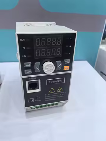 VFD L700 Single Phase 220V Input and Output 3-Phases 220V Frequency Inverter and 3P 380V To 3P 380V