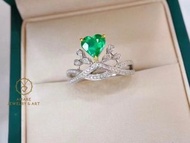 Emerald Ring💚👑！精緻Sweet祖母綠💚👑鑽石戒指！心型shape 82份祖母綠，色澤靚麗VVG極微油，晶體靚麗！副鑽22份，18Ｋ金材質，GRC cert，超抵只售7580HKD💚👑！