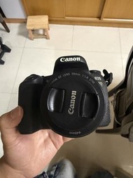 Canon 77D