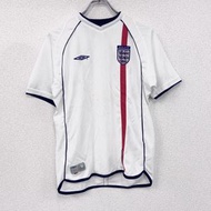 古著UMBRO英格蘭白色插肩袖 T 卹，尺寸 78/81