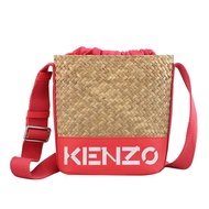 KENZO 簡約英字LOGO草編斜背抽繩束口水桶包.桃邊