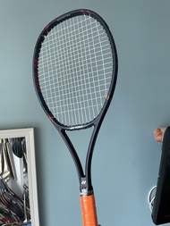 日本購入男女啱用 yonex vcore pro 97  tennis racket 網球拍 97 sq in, grip 2, 16x19 pattern, 290g 球拍運動  Good cond