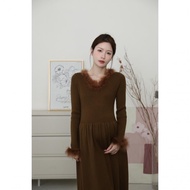 MEYBE FEATHER-ATTACHED WOOL DRESS