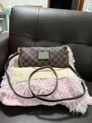 Pre-owned LV Eva bag