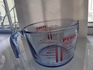 Pyrex 玻璃量杯
