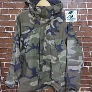 Jaket The North Face Camo