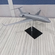 Bombardier G6000 Jet Aircraft Miniature 1:144 scale