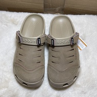 รองเท้าลำลองผู้ใหญ่ Crocs Yukon Mesa Clog (สายปรับได้)