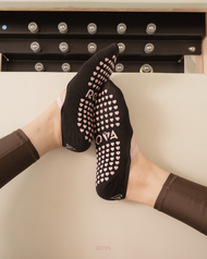ROVA - Midnight Rose Grip Socks (pilates socks/ถุงเท้าพิลาทิส)