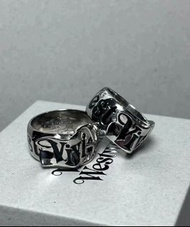 Vivienne Westwood 腰帶設計 字母印花 扭曲設計感 戒指 情侶款