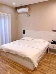 Ruiqi Hotel (Yushang Guanzhong Old Street)