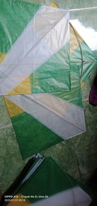 layang layang Sukhoi jatim