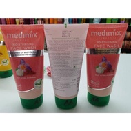 MEDIMIX AYURVEDIC MOISTURISING KUMKUMADI OIL AND MILK CREAM FOR MOISTURISING AND SOFT SKIN FACE WASH