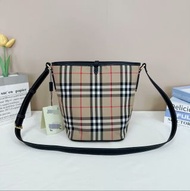 巴寶莉經典格紋水桶包 - 香港順豐到付/順豐站配送