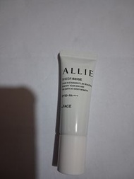 Kanebo ALLIE 持采濾鏡調色UV防曬乳 Chrono Beauty Color Tuning UV Gel 裸膚色 Sheer Beige 8g
有效期2027年
14元