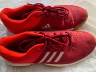 Adidas 室內運動鞋
