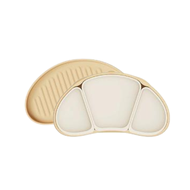 Moyuum จานซิลิโคนรูปครัวซอง Silicone Divider Suction Plate