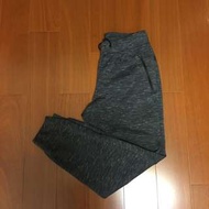 (Size M) Uniqlo 優衣庫 百搭束口保暖棉褲