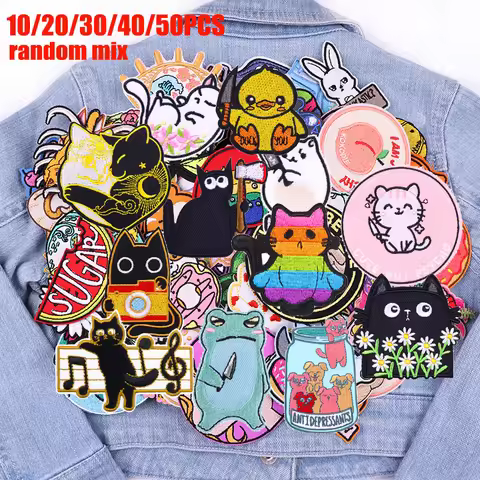 10/20/30/40/50PCS Random Mix Cartoon Animal Embroidered Patches Cute Cat Duck Corgi Patch Iron On Pa