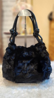 กระเป๋าขนMinkแบรนด์Yoshinoya Ginzaแท้💯