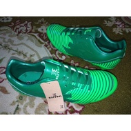 Soccer Shoes EUTAG size 9uk Green Color