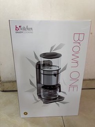 奧地利品牌b kitchen Brown ONE 半自動咖啡機 coffee machine