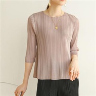 Genuine NEW Factory Direct 2021 Autumn New Issey Miyake Pleated Simple Fashion Slim Joker Seven Slee