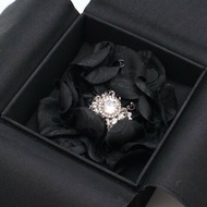 CHANEL 25A山茶花水鑽胸針