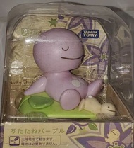 tomy 太陽能搖頭公仔purple