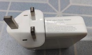 原廠Apple Macbook Pro PD87w,支 援所有iPhone,ipad全速充電（即係iPhone iPad支援幾快充電，佢就去到極限咁快咁充電）,支援 android TypeC手機充電